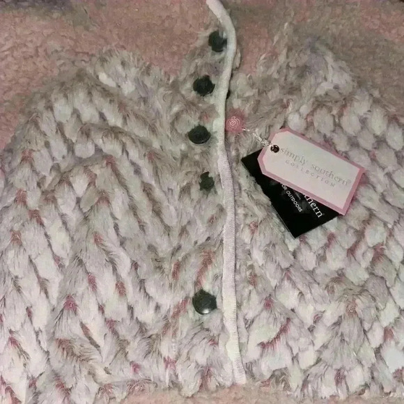 Simply Southern Sherpa size Medium - Picture 4 of 6